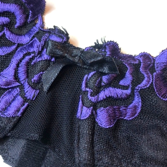 Delta Burke Black Sheer Purple Rose Embroidered Bra - Picture 4 of 10